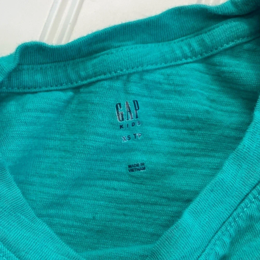 GAP pretty turquoise
